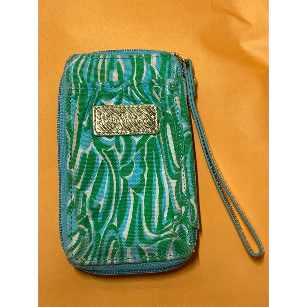 Lilly Pulitzer 90216 Resort White Green Blue Carded ID Smart Phone Wristlet